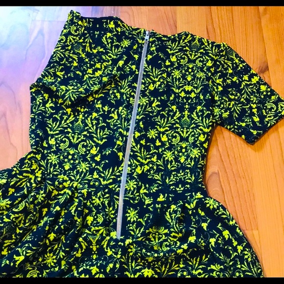 NWOT Lularoe Amelia - Picture 2 of 5